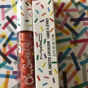 MAC oh sweetie lipcolour creamy peach pie